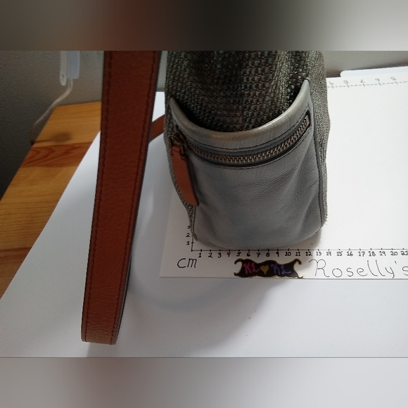 FOSSIL blues and creams purse by Fossil - Picture 2 of 6